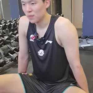 中国体育-杨瀚森重回青岛训练&amp;寄语母队：明年总冠军