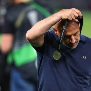 体育赛事-场面占优却连输2场决赛，美丽紫百合配得上掌声